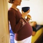 Во время беременности кофе лучше не пить