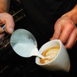В Starbucks станут медленнее готовить кофе