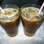 Рецепт приготовления ледяного кофе с карамелью и корицей