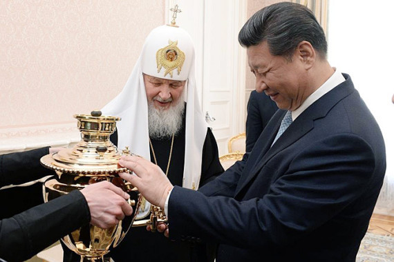 Патриарх подарил Си Цзиньпину самовар